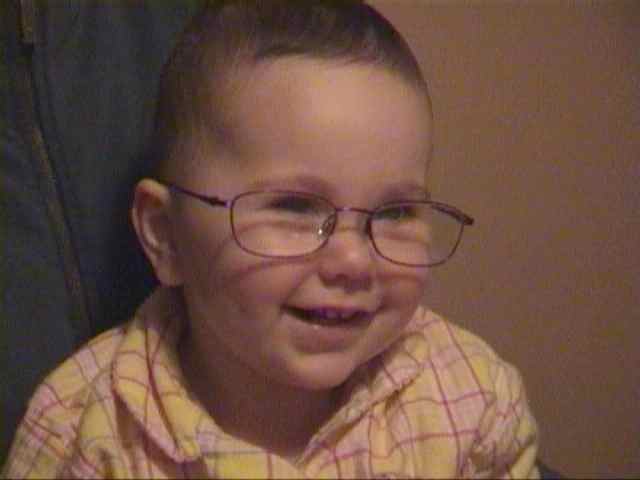 Sat 29 Sep 2001 : Wearing Auntie Annas glasses to do her first impression - Jerry Macguire!